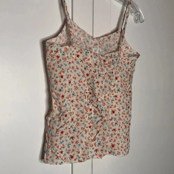 🌸NEW🌸 PINK ROSE Floral Blouse. - Picture 4 of 7